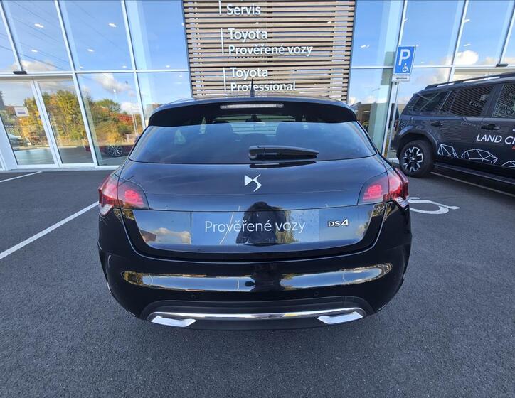 DS Automobiles DS4 15