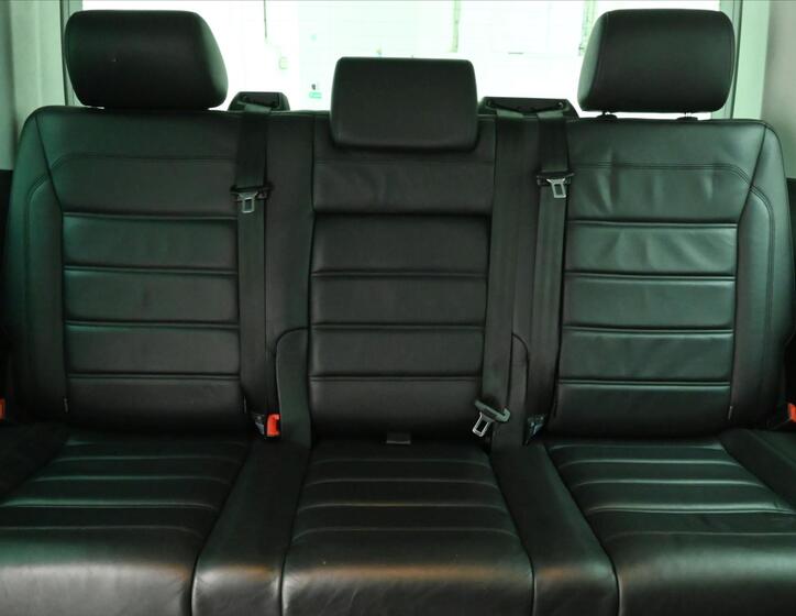 Volkswagen Multivan 27