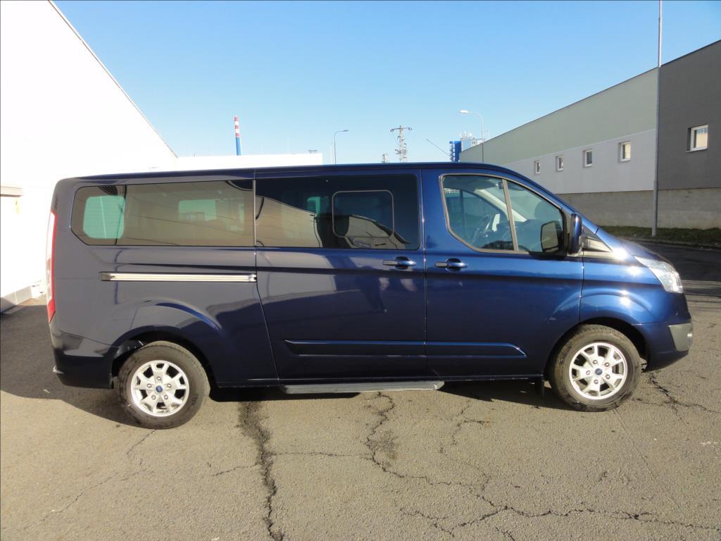 Ford Tourneo Custom 3