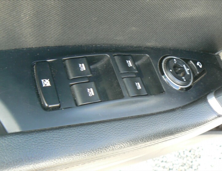 Hyundai i40 8