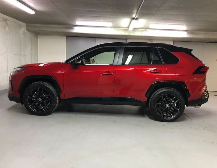 Toyota RAV4 8
