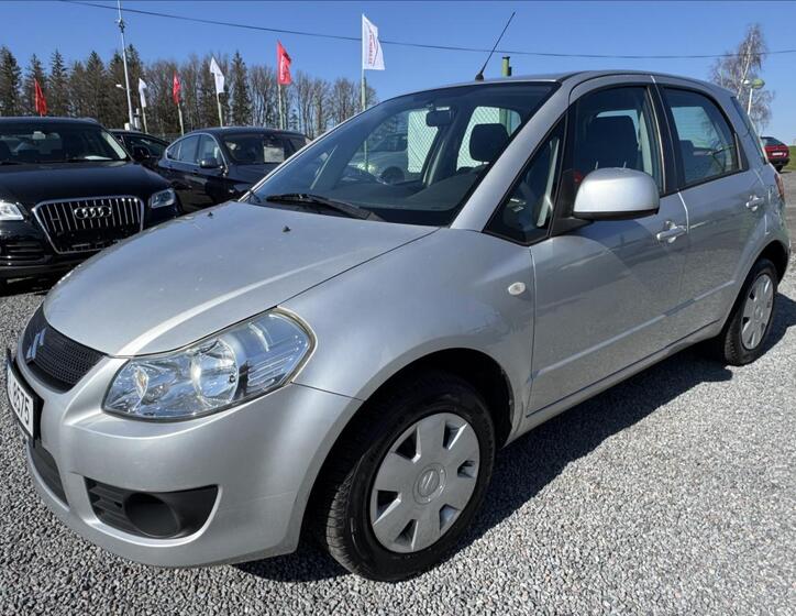 Suzuki SX4 3