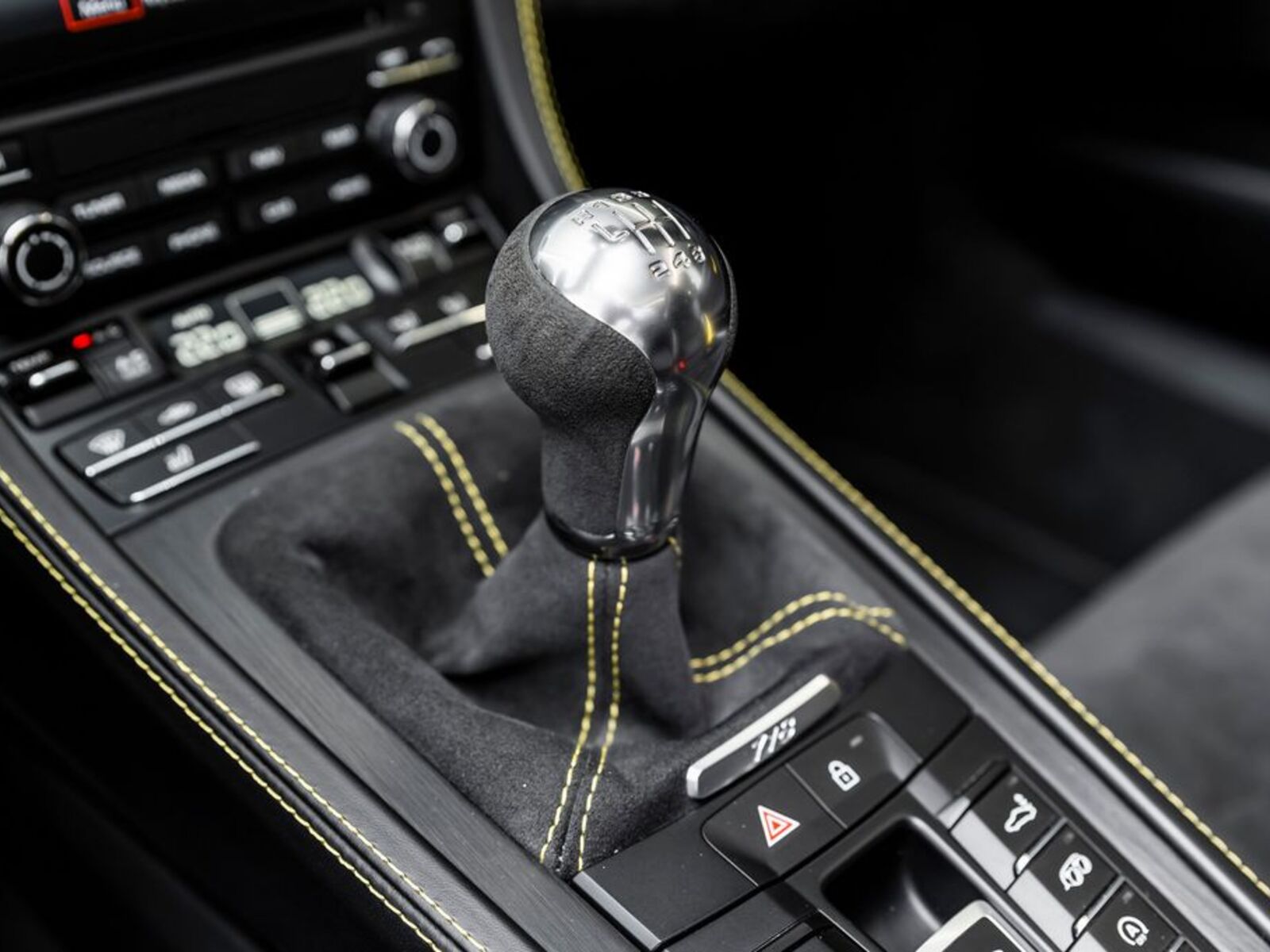 Porsche 718 16