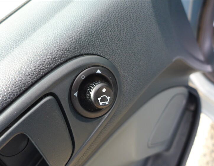 Ford Fiesta 13