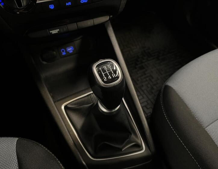 Hyundai i20 12