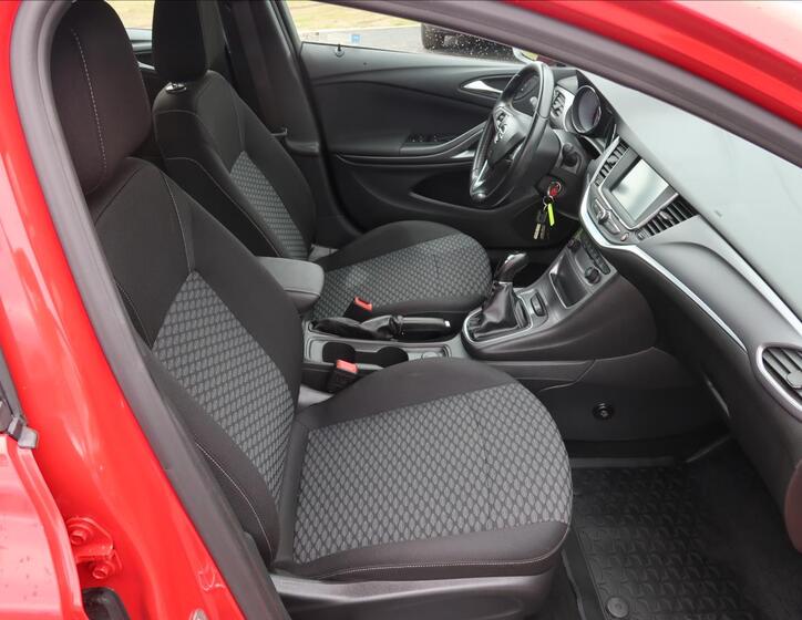 Opel Astra 13