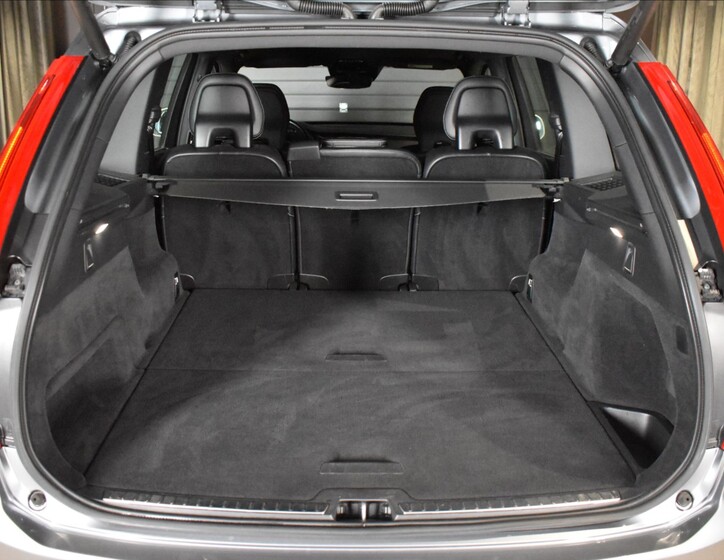 Volvo XC90 10