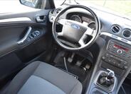 Ford Galaxy 29