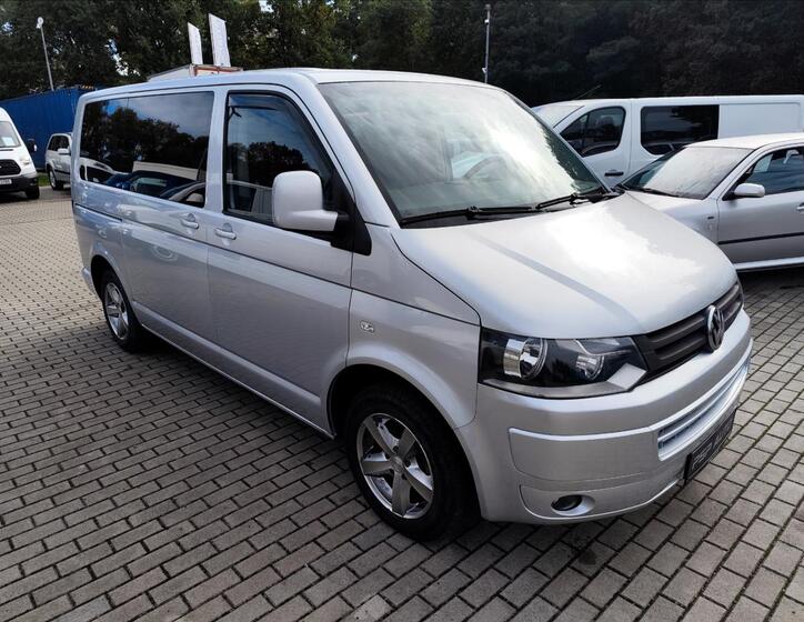 Volkswagen Caravelle 5