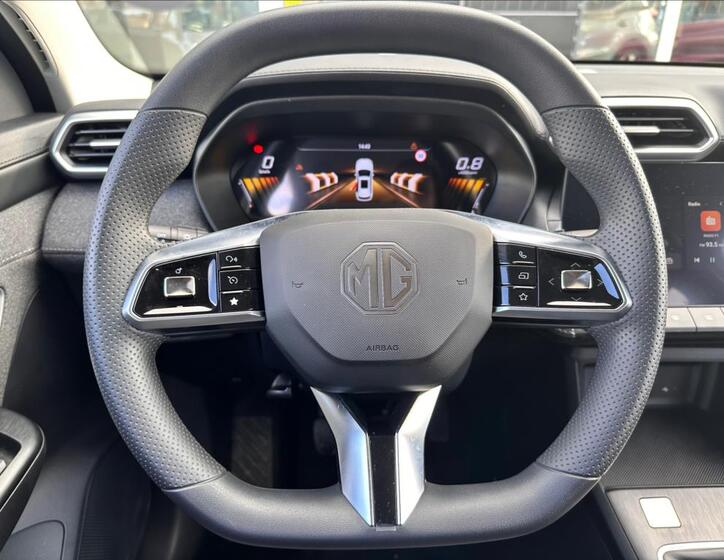 MG ZS 8