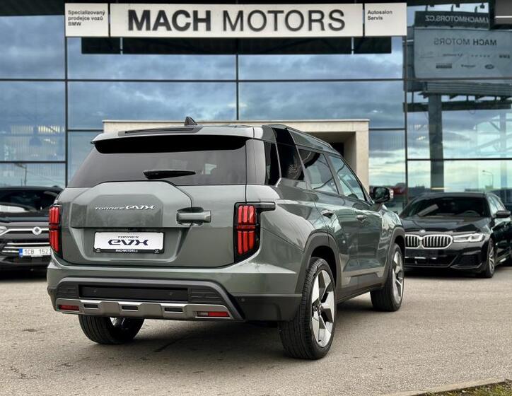 SsangYong Torres 8