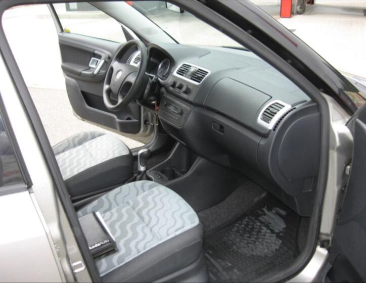 Škoda Fabia 10
