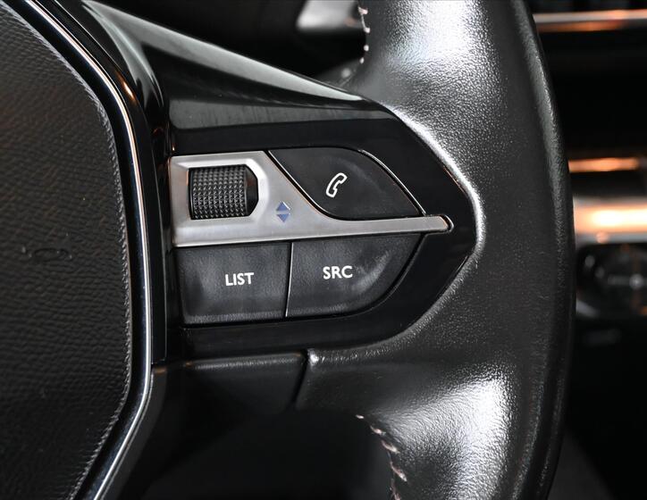 Peugeot 3008 18