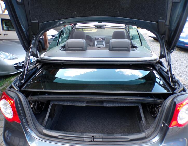 Volkswagen EOS 23
