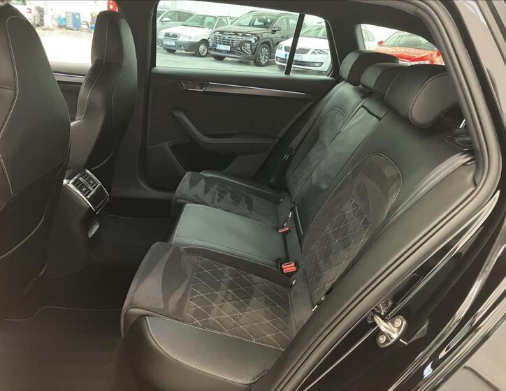 Škoda Superb 22