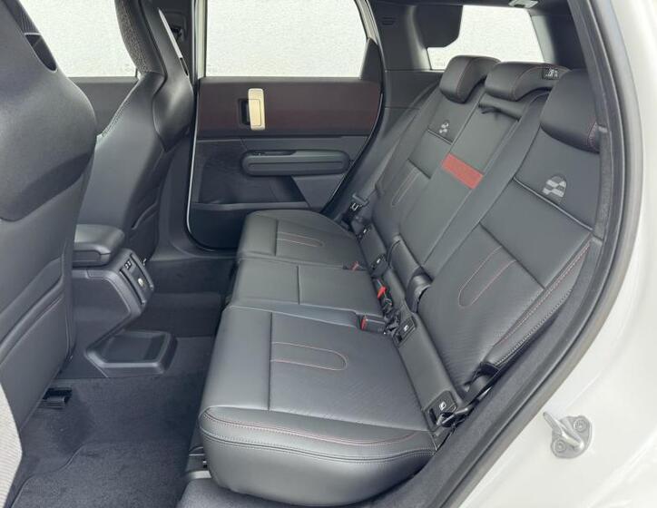 Mini Countryman 7