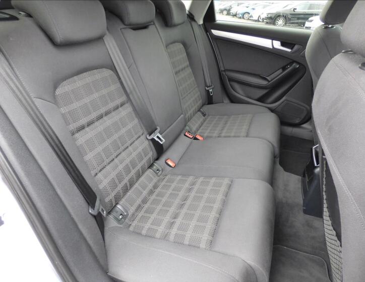 Audi A4 63