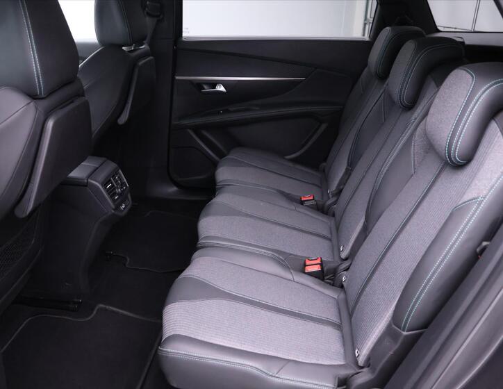 Peugeot 5008 15