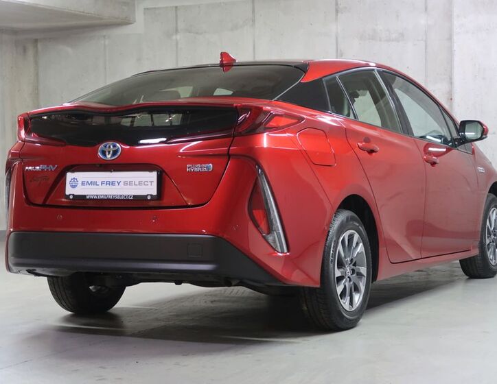Toyota Prius 5