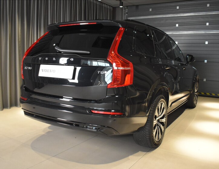 Volvo XC90 4