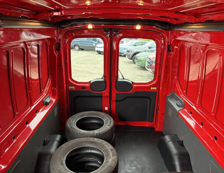 Ford Transit 18