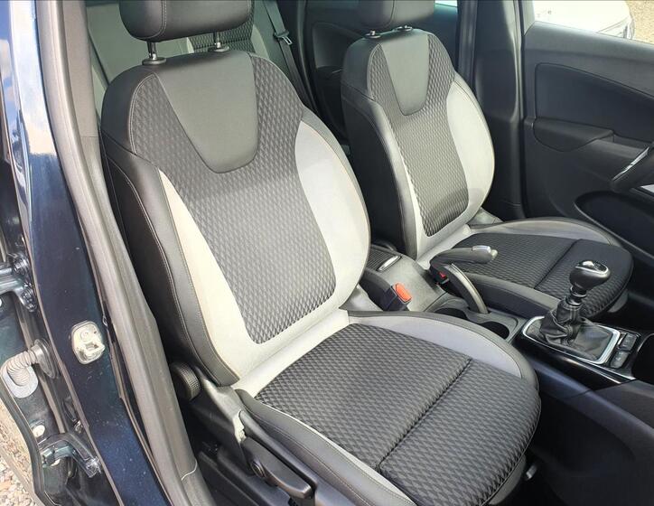 Opel Crossland X 10