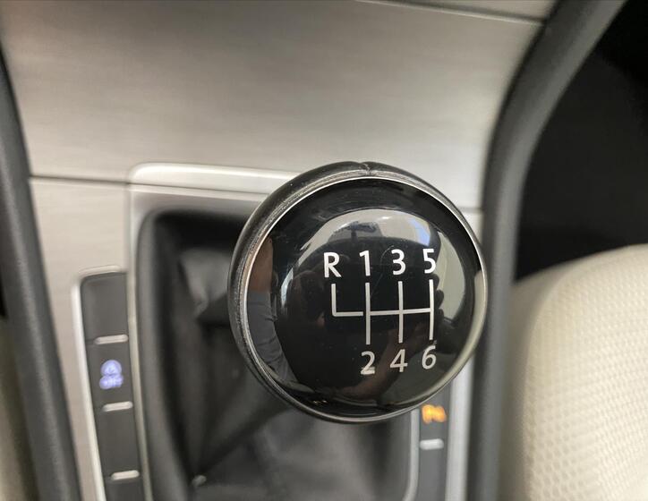 Volkswagen Golf 15