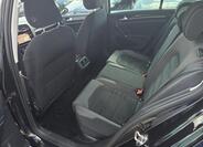 Volkswagen Golf 21