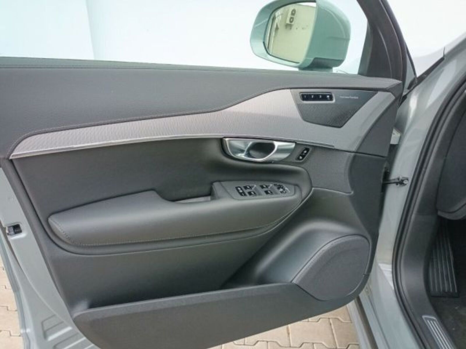Volvo XC90 11
