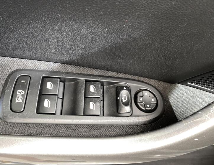 Peugeot 308 12