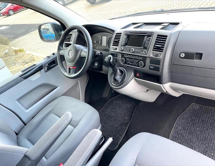 Volkswagen Caravelle 14