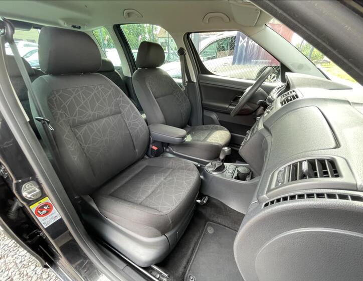 Škoda Roomster 25