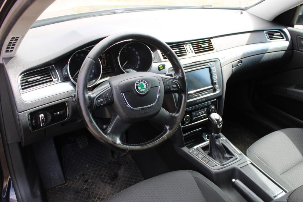 Škoda Superb
