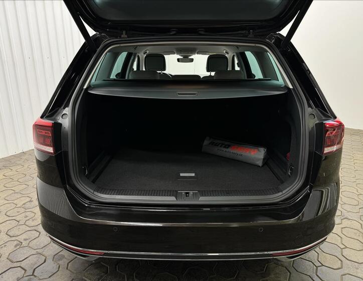 Volkswagen Passat 30