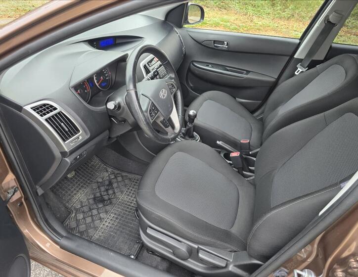 Hyundai i20 7