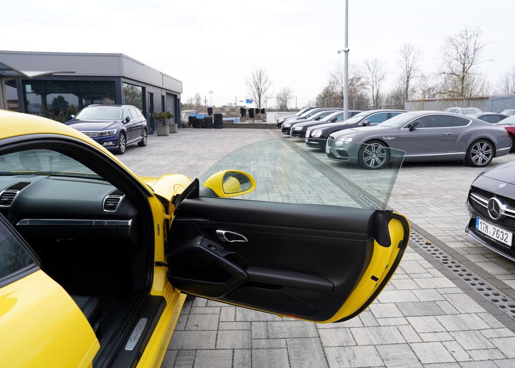 Porsche Cayman
