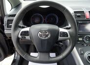 Toyota Auris 12