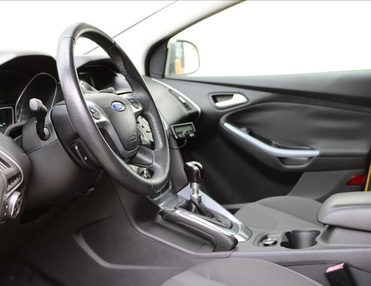 Ford Focus 13