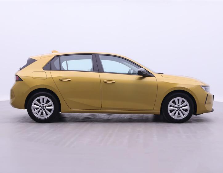 Opel Astra 8