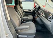 Volkswagen Multivan 19