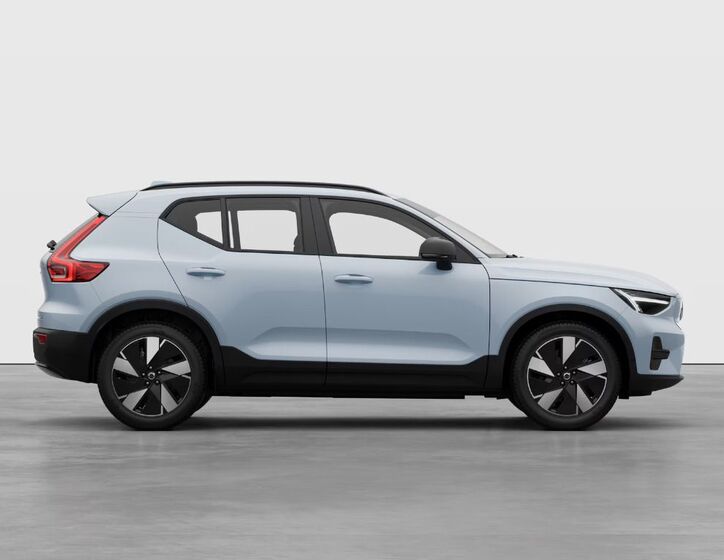 Volvo EX40 7