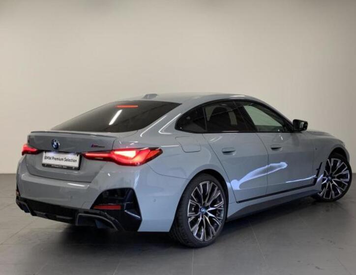 BMW i4 2