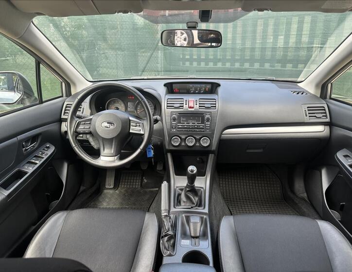 Subaru Impreza 14
