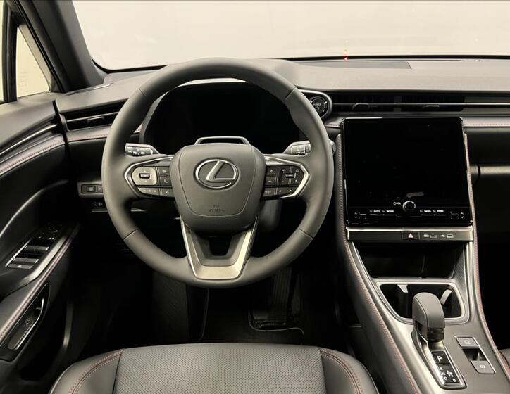Lexus LBX 5