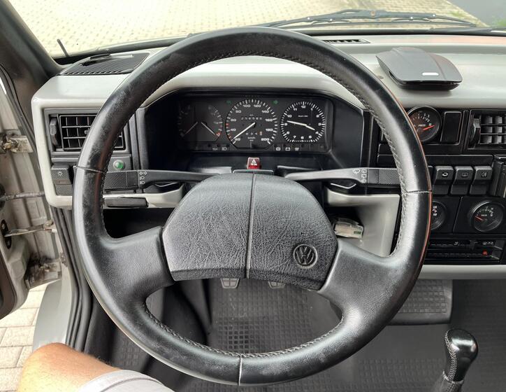Volkswagen Transporter 17