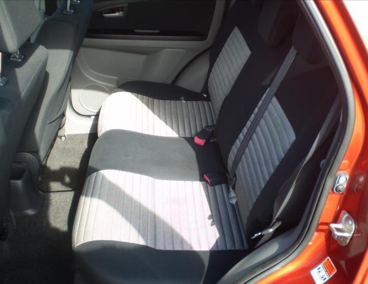 Suzuki SX4 14