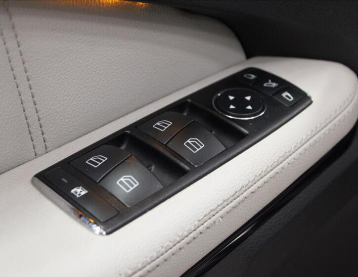 Mercedes-Benz Třídy E 15