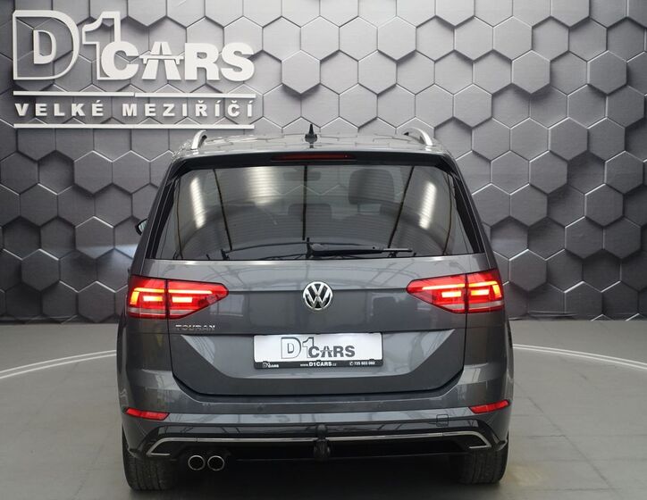 Volkswagen Touran 4