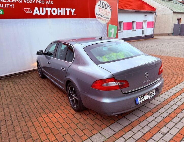 Škoda Superb 8