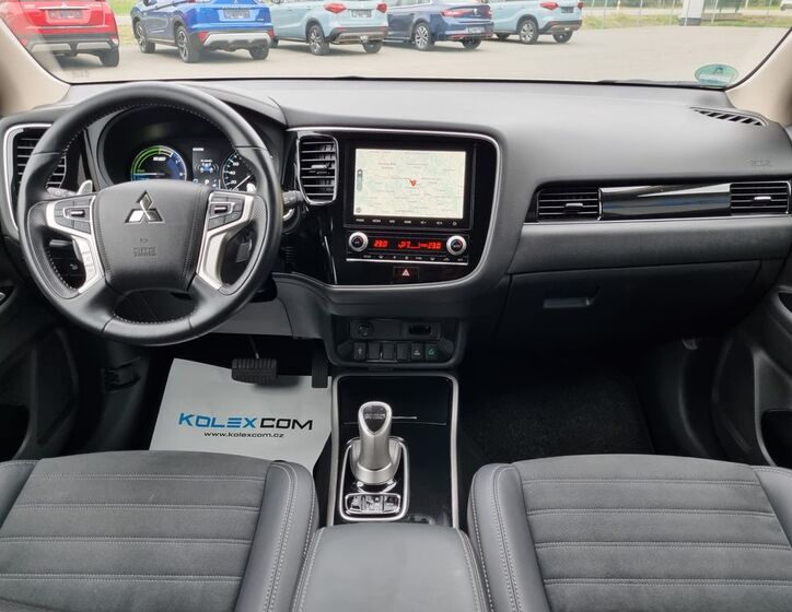 Mitsubishi Outlander 13